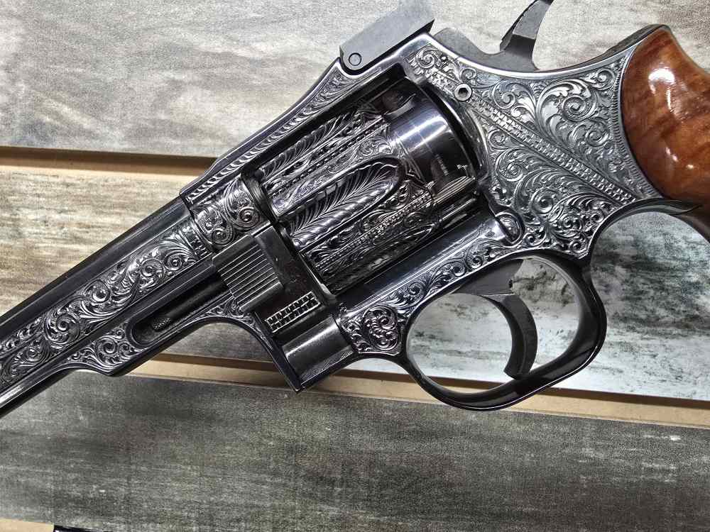 Dan Wesson Model 15 .357 Magnum | Heavy Factory Engraved | Extremely Rare -img-3