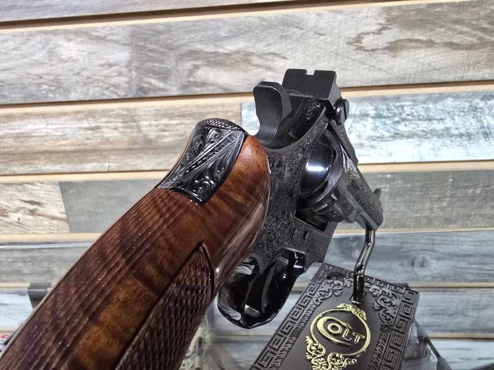Dan Wesson Model 15 .357 Magnum | Heavy Factory Engraved | Extremely Rare -img-9