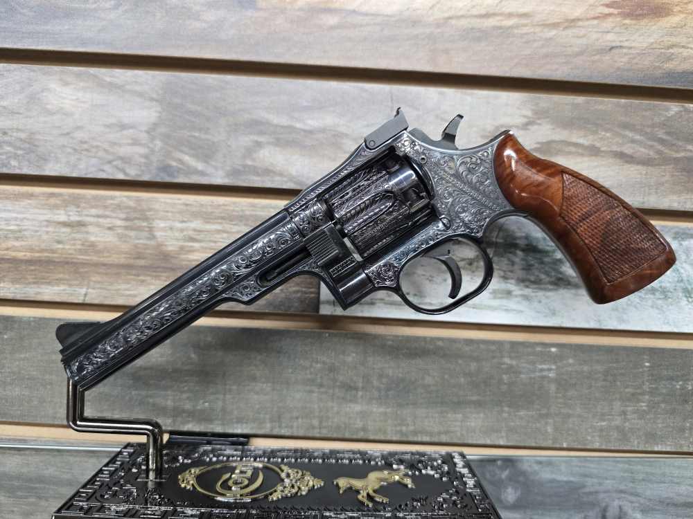 Dan Wesson Model 15 .357 Magnum | Heavy Factory Engraved | Extremely Rare -img-0