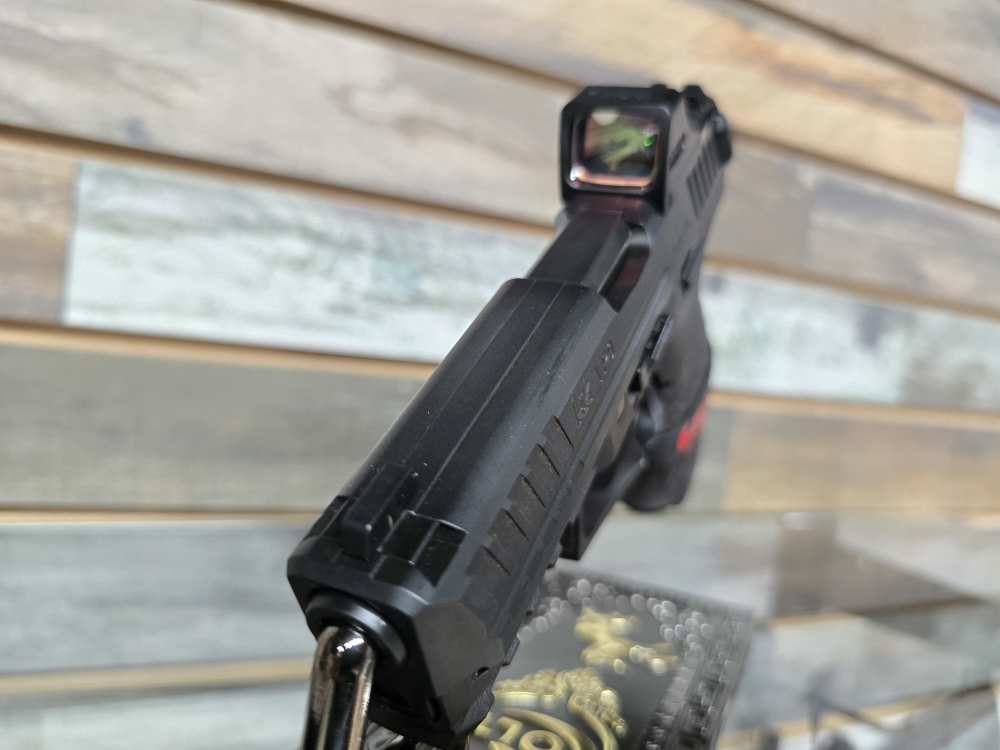 Heckler & Koch VP9 9mm | Holosun SCS Solar Red Dot | 2 Magazines-img-5