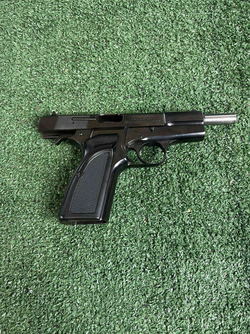 Browning high power 9 mm Belgium made two magazines, booklet and original c-img-29