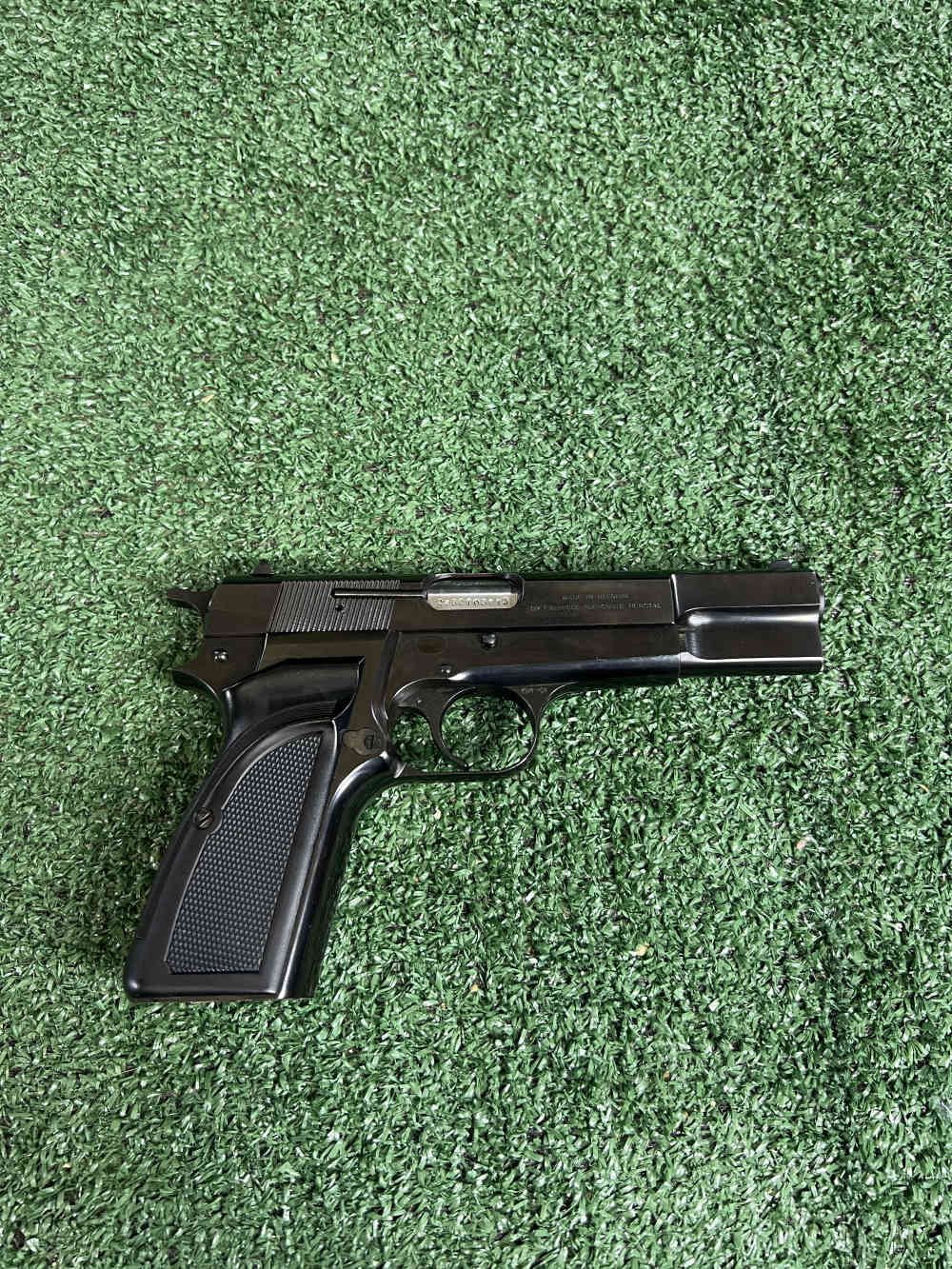 Browning high power 9 mm Belgium made two magazines, booklet and original c-img-31