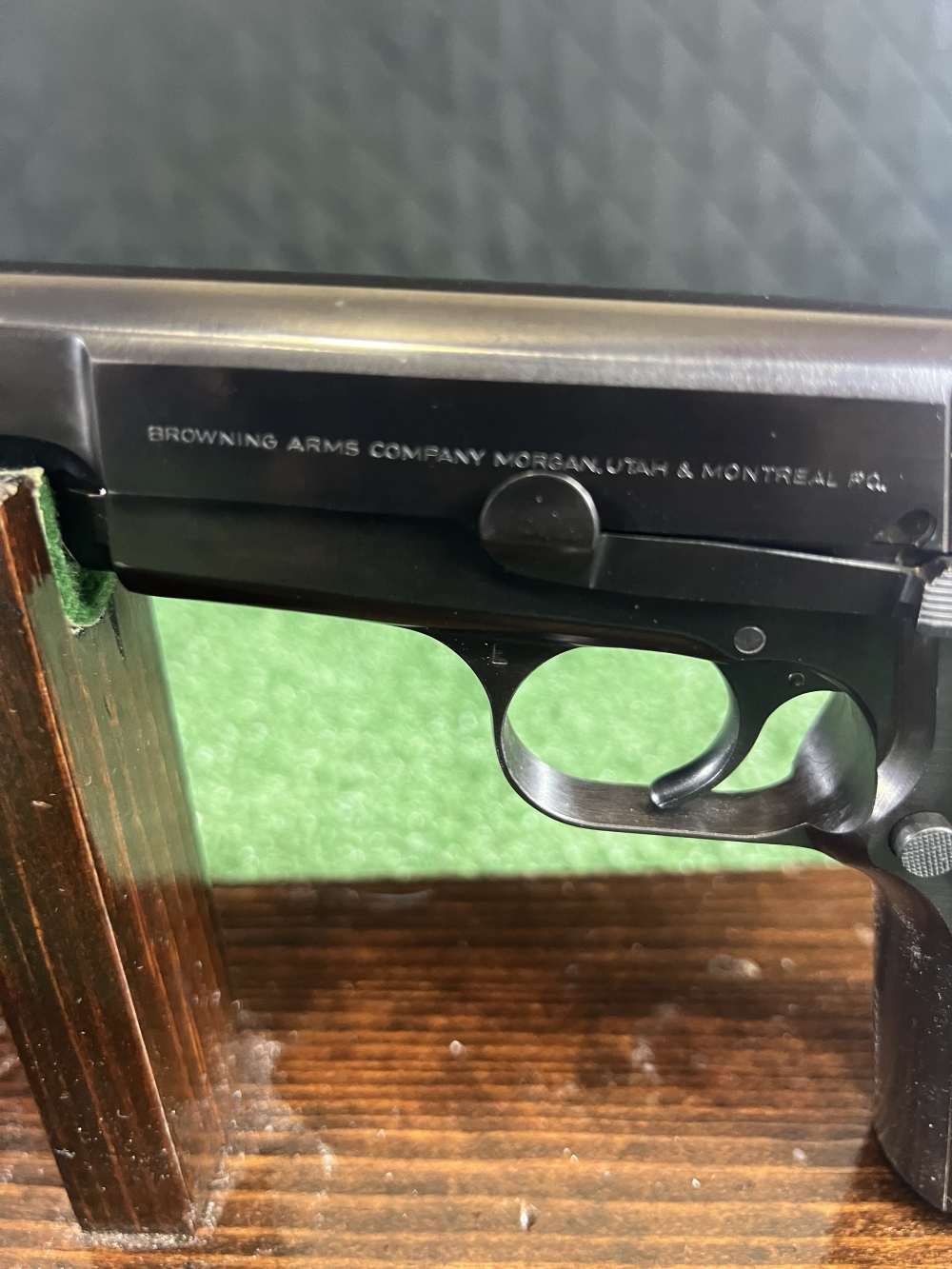 Browning high power 9 mm Belgium made two magazines, booklet and original c-img-3