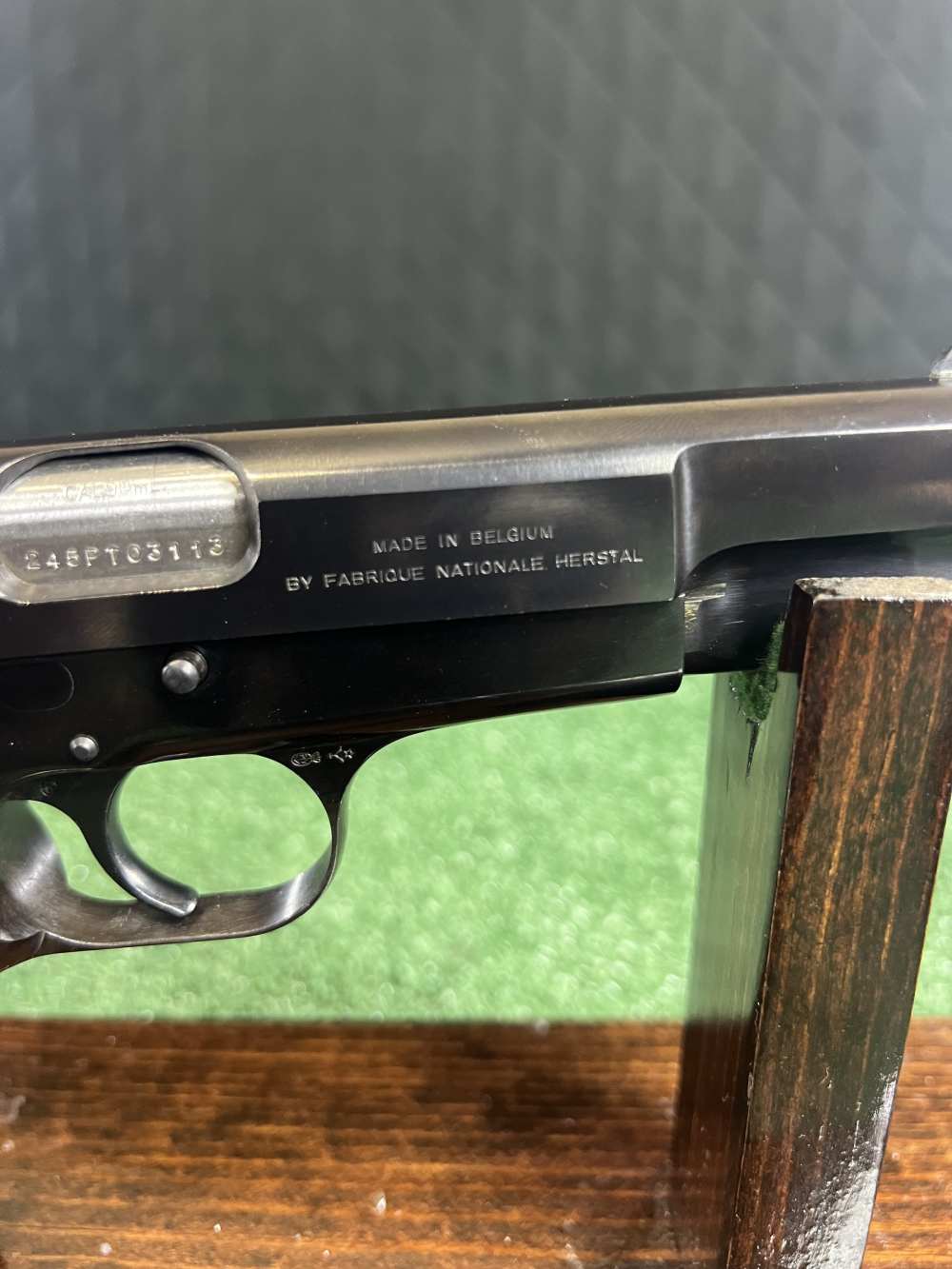 Browning high power 9 mm Belgium made two magazines, booklet and original c-img-8