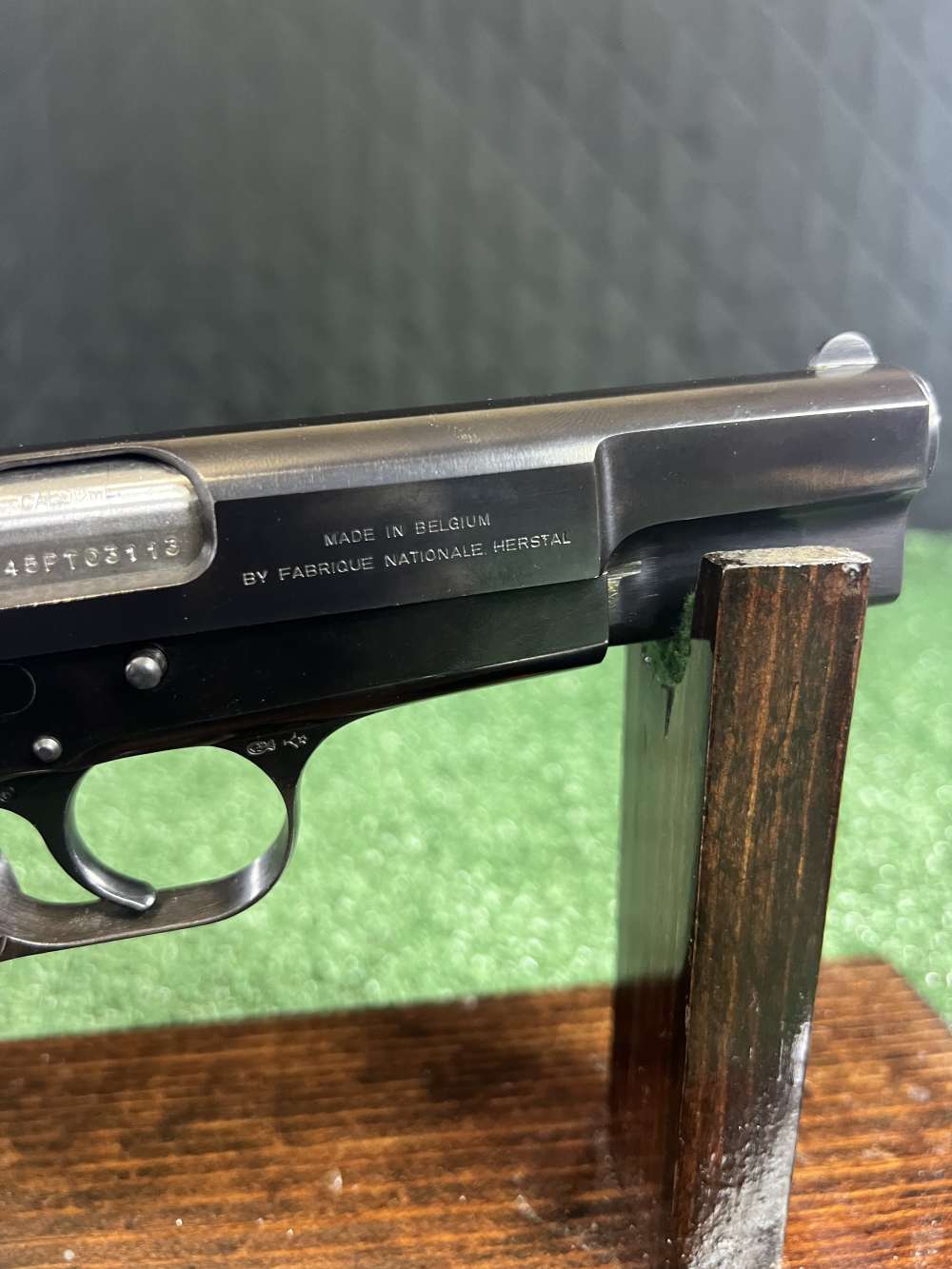 Browning high power 9 mm Belgium made two magazines, booklet and original c-img-7