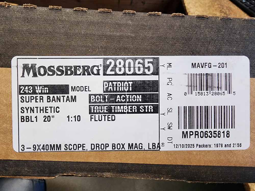 NEW YOUTH MOSSBERG PATRIOT SUPER BANTAM .243 WIN 20" CAMO 243 WINCHESTER-img-1