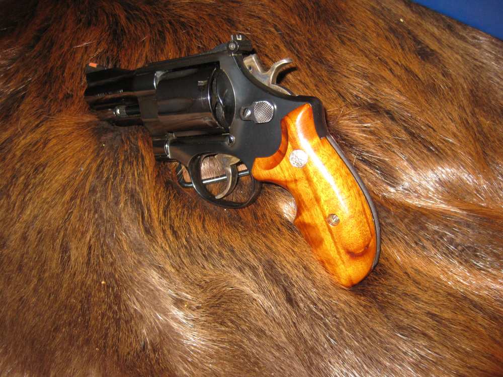 S & W model 24-3 .44 Spec. 3" barrel target grips !-img-5