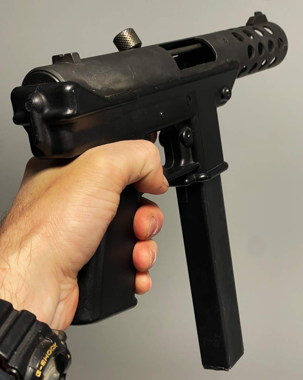 ICONIC 80'S SUB GUN! INTERDYNAMIC - KG9 - 9MM - Magazines - User Manual-img-6