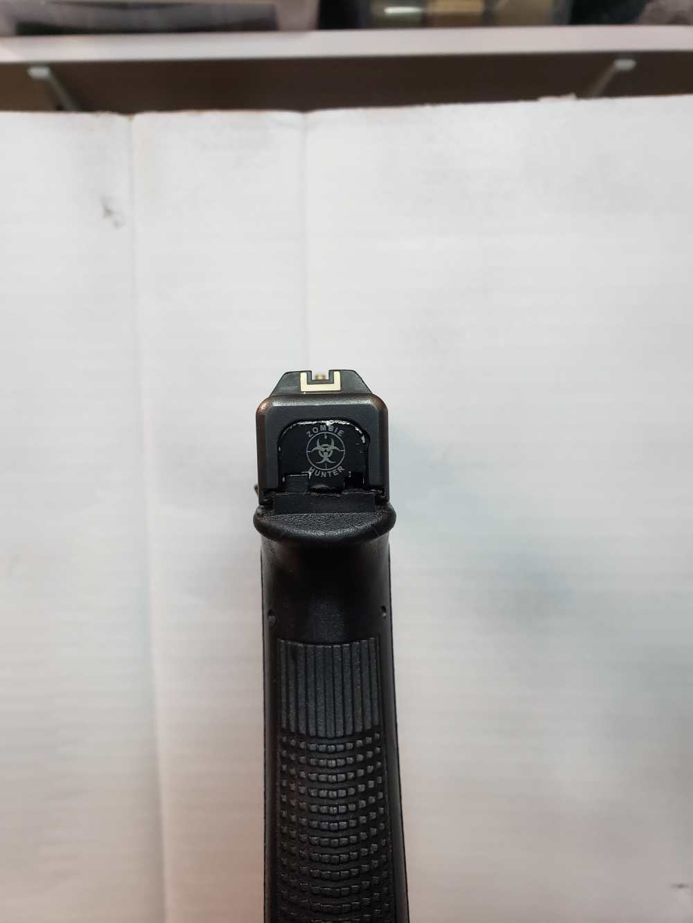 police Trade-in Glock 17 Gen 2 9MM PISTOL-img-3