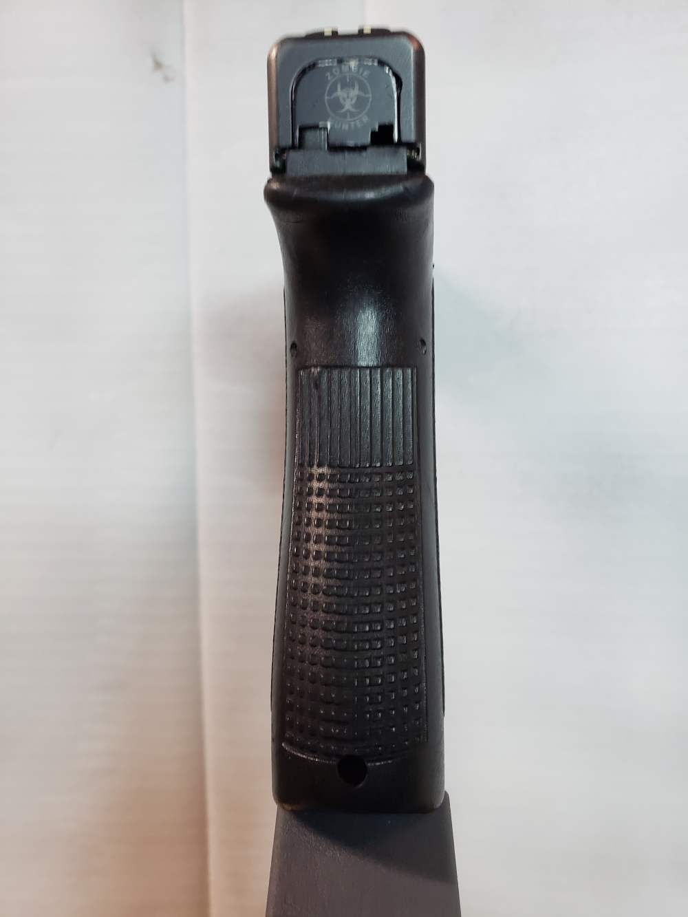 police Trade-in Glock 17 Gen 2 9MM PISTOL-img-1