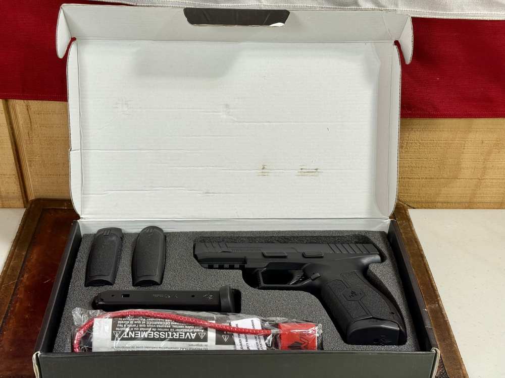 IWI Masada 9mm Optics-Ready *Unfired* w/ Original Packaging!-img-6
