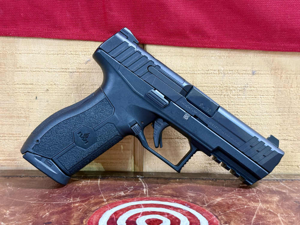 IWI Masada 9mm Optics-Ready *Unfired* w/ Original Packaging!-img-2