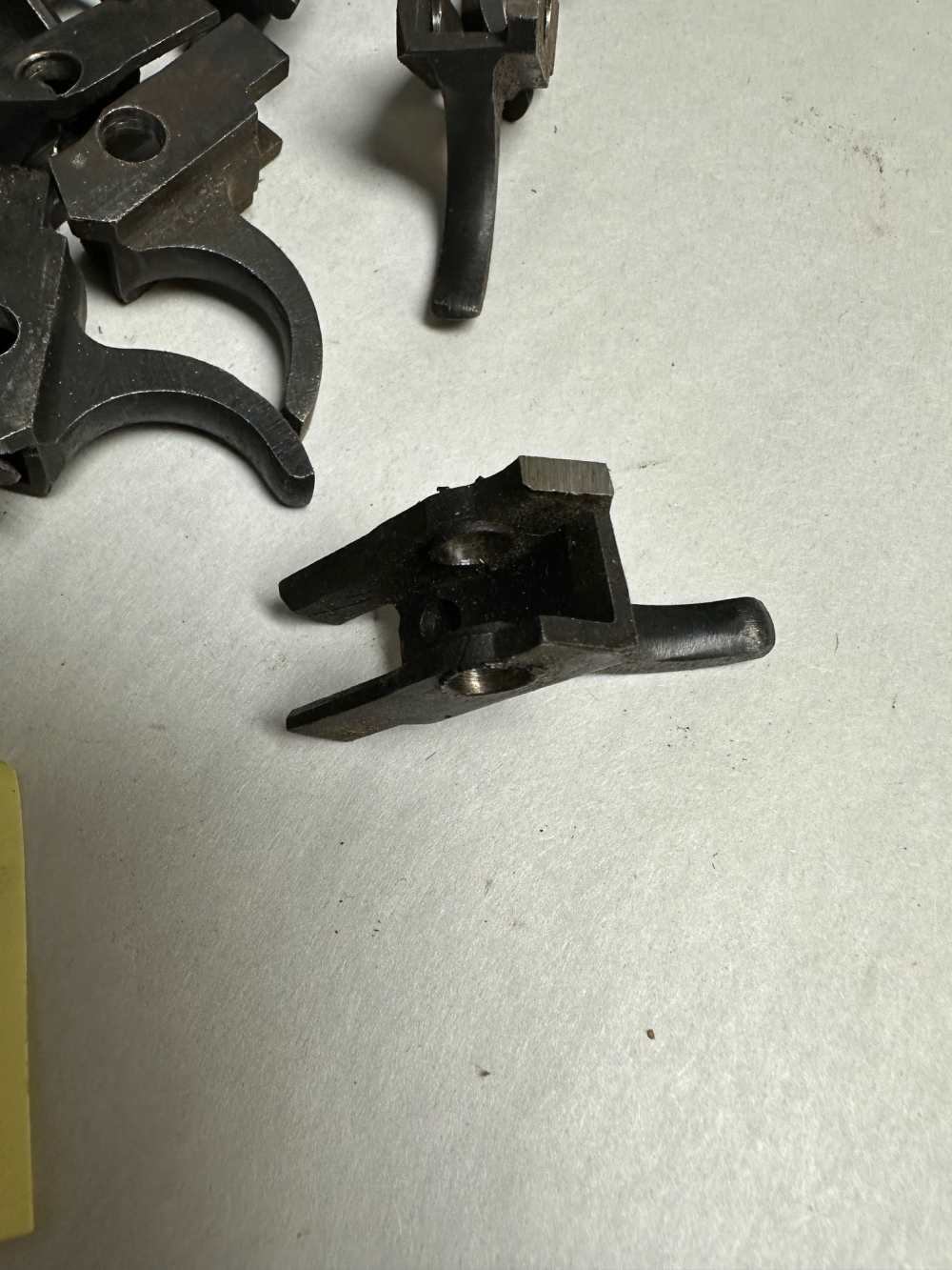 LOT OF 64 AK47 DAMAGED TRIGGERS SOLD "AS IS" FOR THAT PROJECT.-img-2