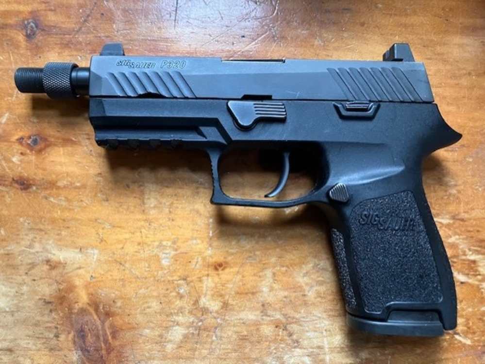 Sig Sauer P320 Compact Tactical Bundle-img-4