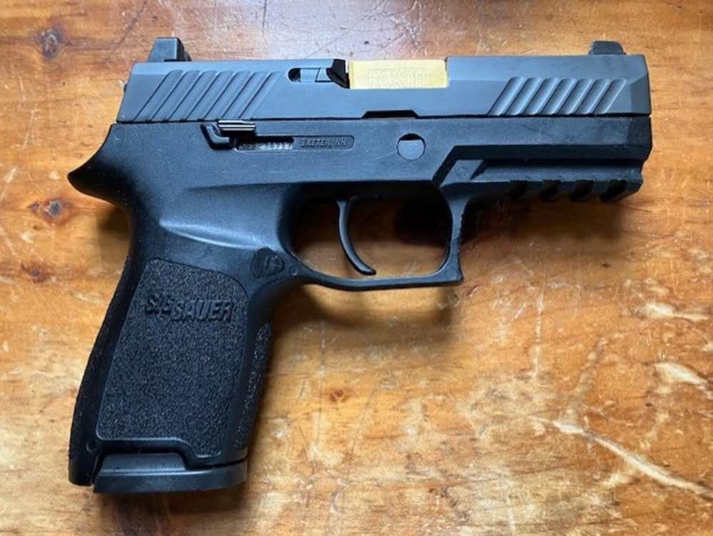 Sig Sauer P320 Compact Tactical Bundle-img-1
