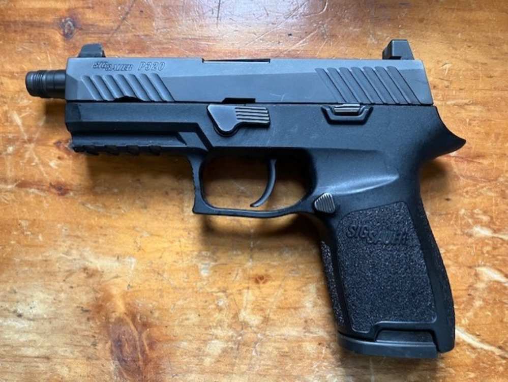 Sig Sauer P320 Compact Tactical Bundle-img-0