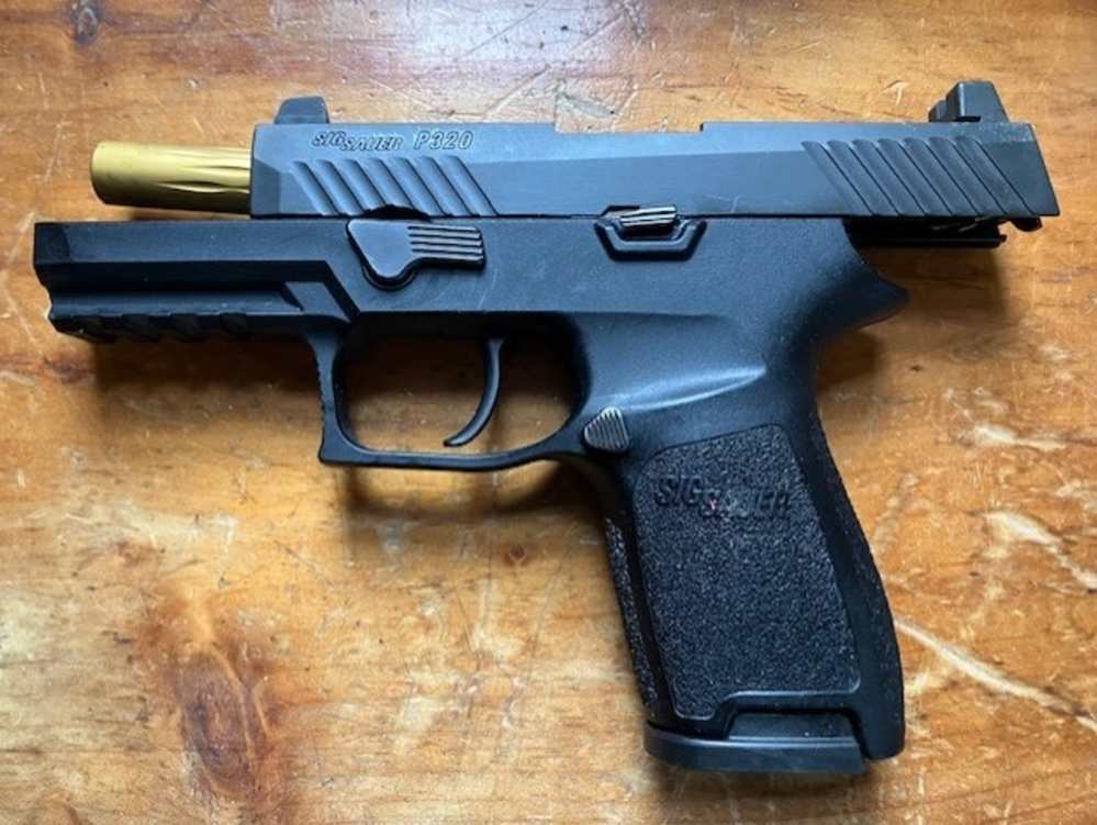 Sig Sauer P320 Compact Tactical Bundle-img-6