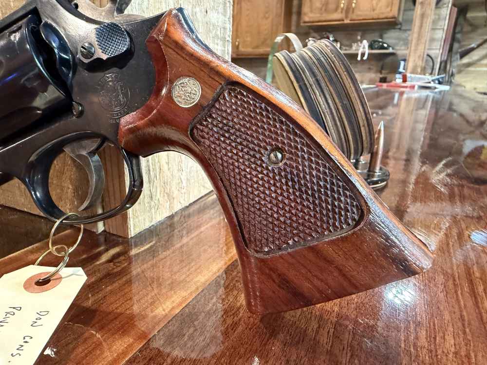 Smith and Wesson model 586 -img-2