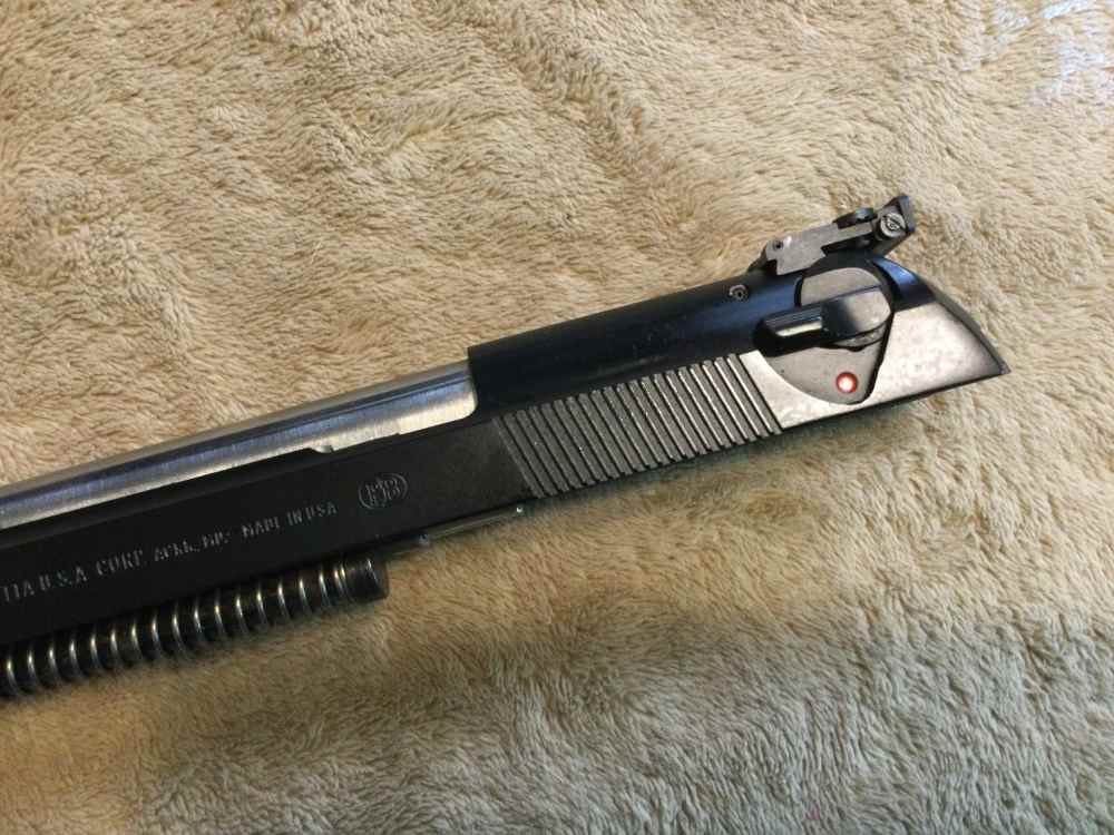 BERETTA 92FS SEMI-AUTO PISTOL in 9mm Cal. W/ACC.-img-24