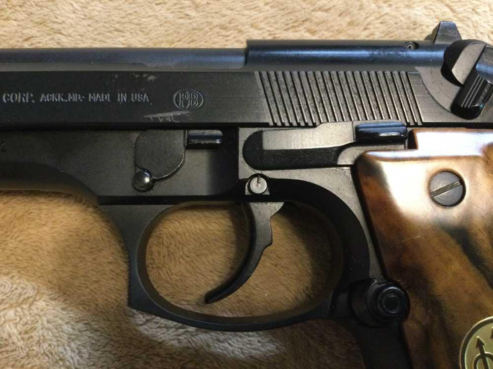BERETTA 92FS SEMI-AUTO PISTOL in 9mm Cal. W/ACC.-img-7