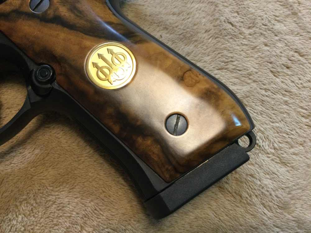 BERETTA 92FS SEMI-AUTO PISTOL in 9mm Cal. W/ACC.-img-4