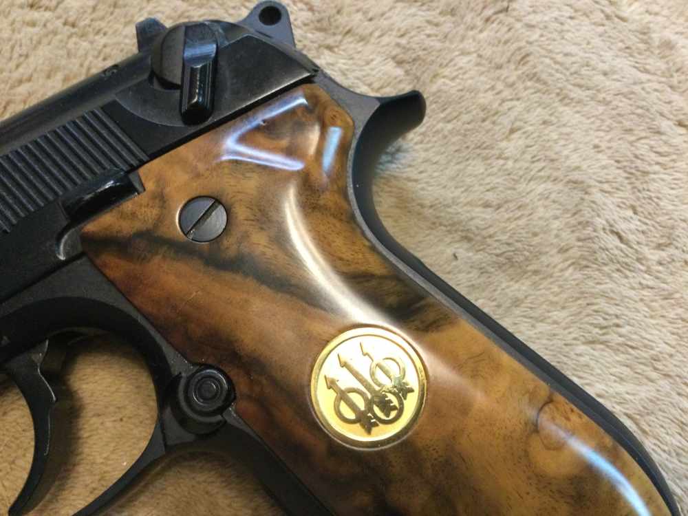 BERETTA 92FS SEMI-AUTO PISTOL in 9mm Cal. W/ACC.-img-5