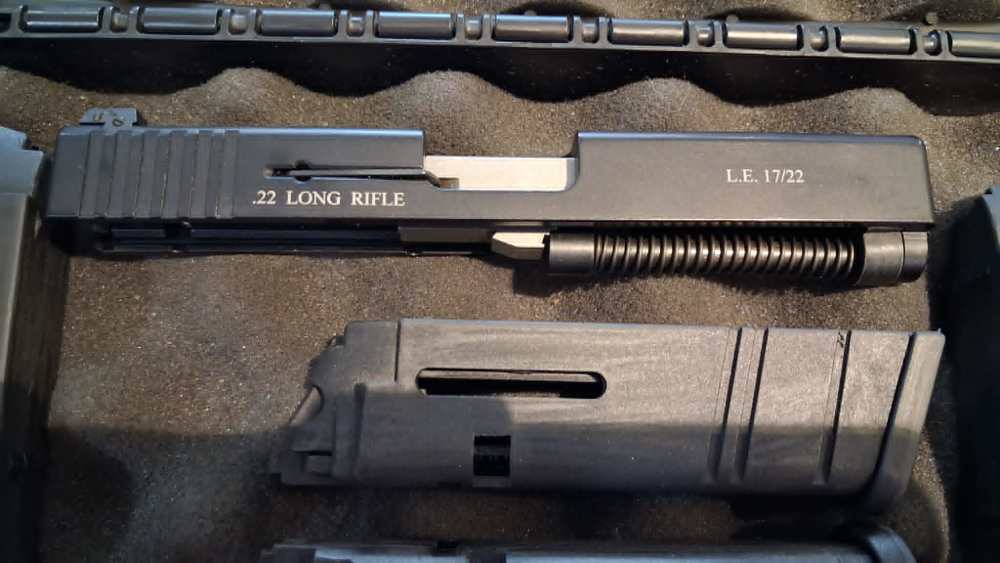 ADVANTAGE ARMS GLOCK CONVERSION KIT LE 17/22 22LR PISTOL SLIDE WITH 4 MAGS-img-1