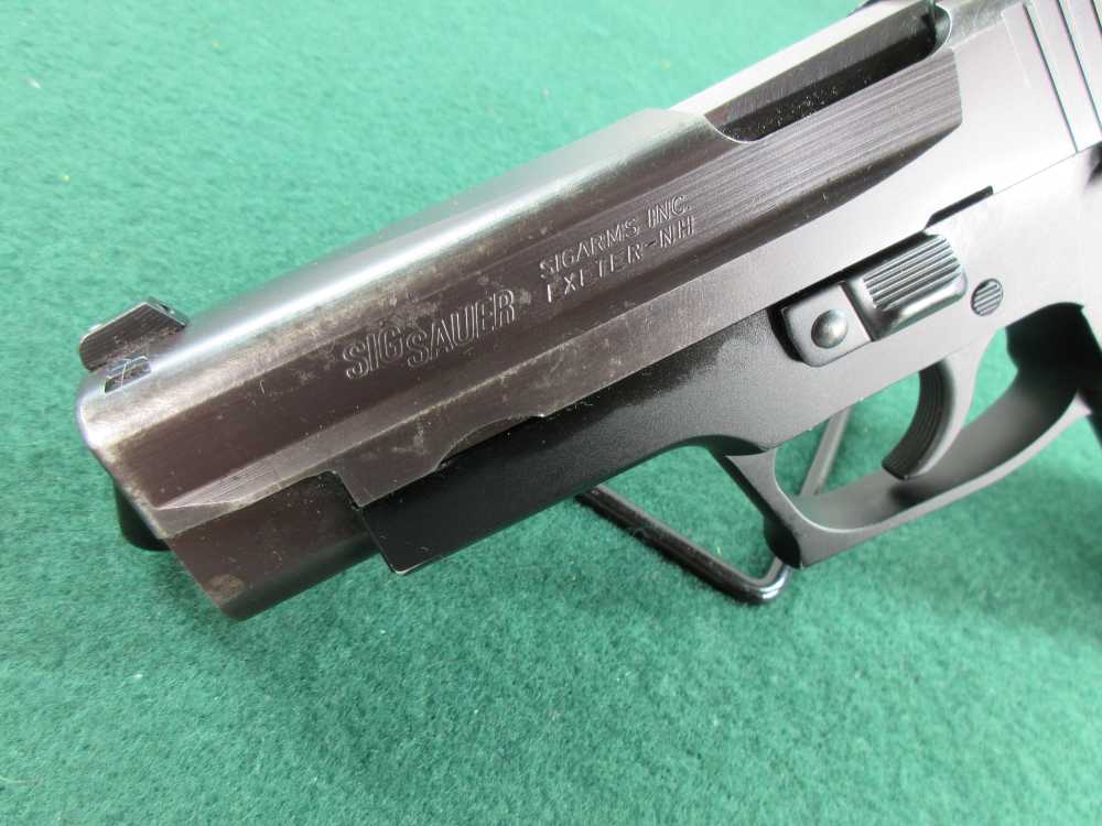 Sig Sauer P220 Pistol .45 Auto; 4.5" brl-img-1