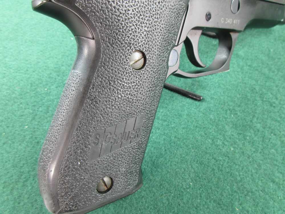 Sig Sauer P220 Pistol .45 Auto; 4.5" brl-img-7