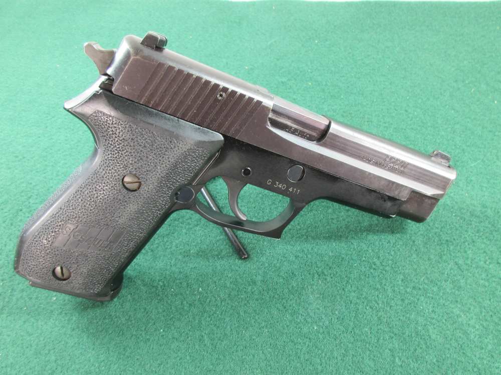 Sig Sauer P220 Pistol .45 Auto; 4.5" brl-img-4