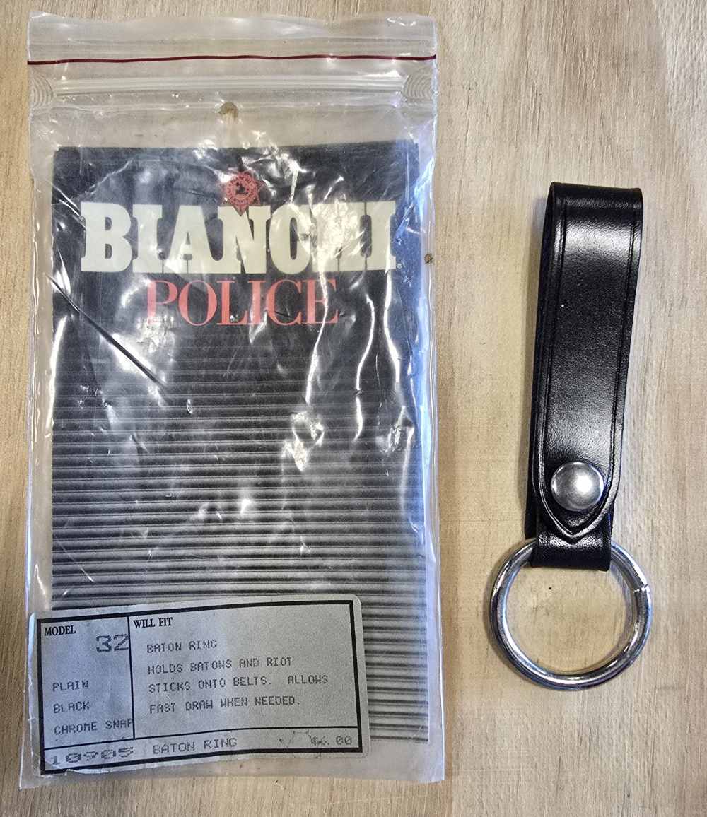 Bianchi police Baton Ring Model 32 Black 10905 NOS-img-0