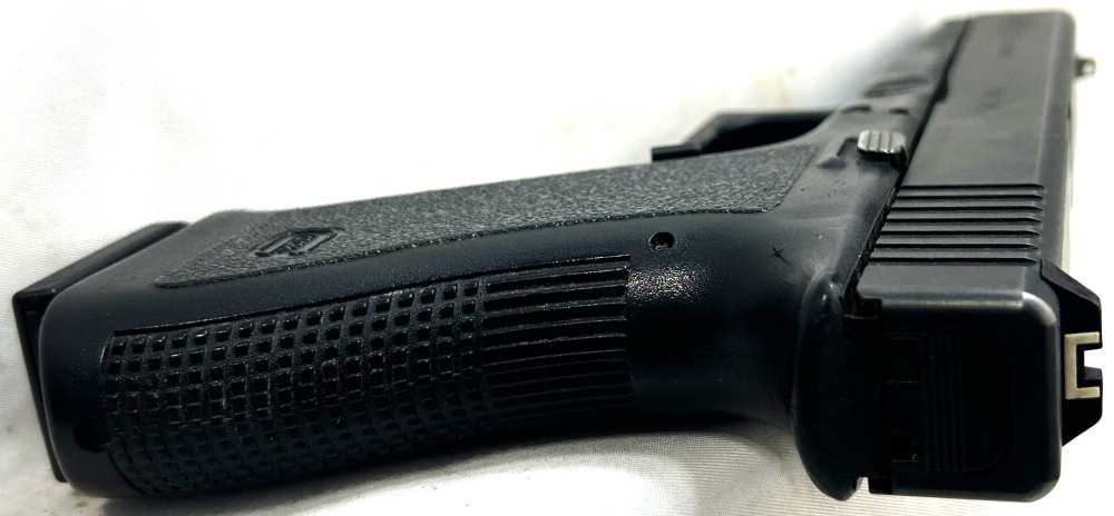 Glock Model 22 Gen 2 Semi-Automatic 40S&W Pistol – USED-img-3