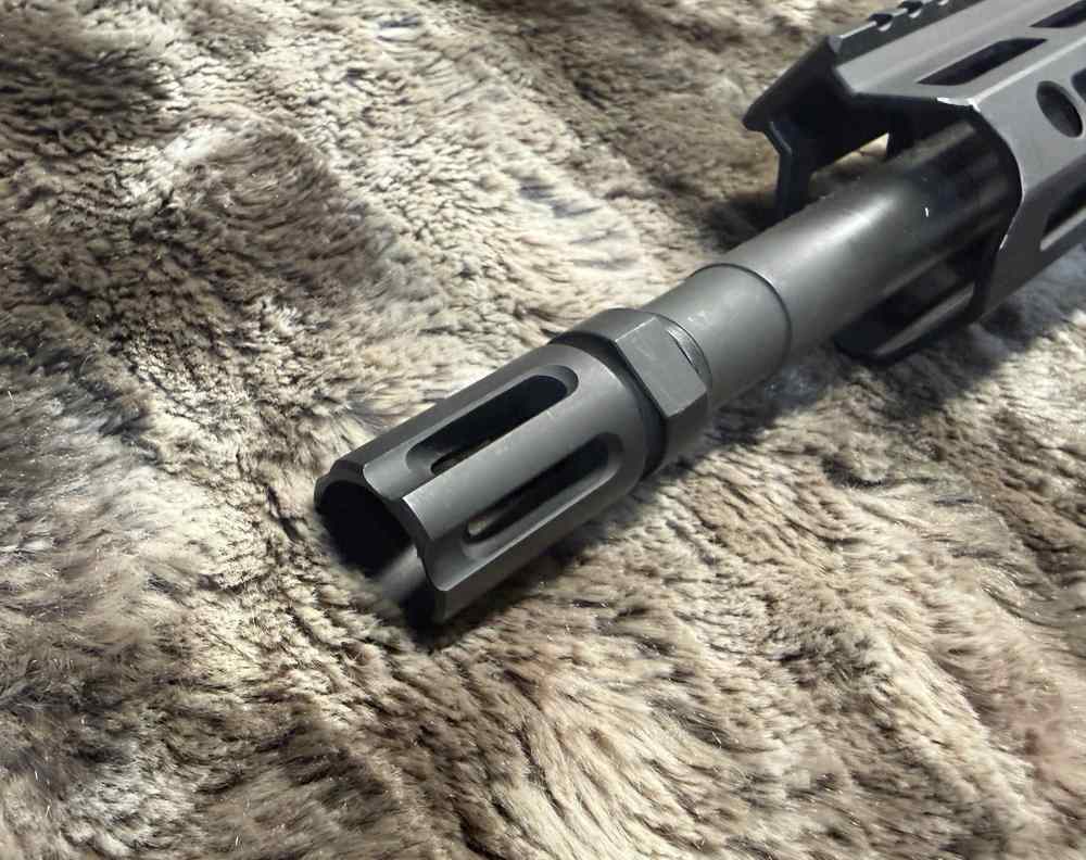 Daniel Defense DDM4 V7 Pro 5.56 – SD-3G – Case – Used-img-8