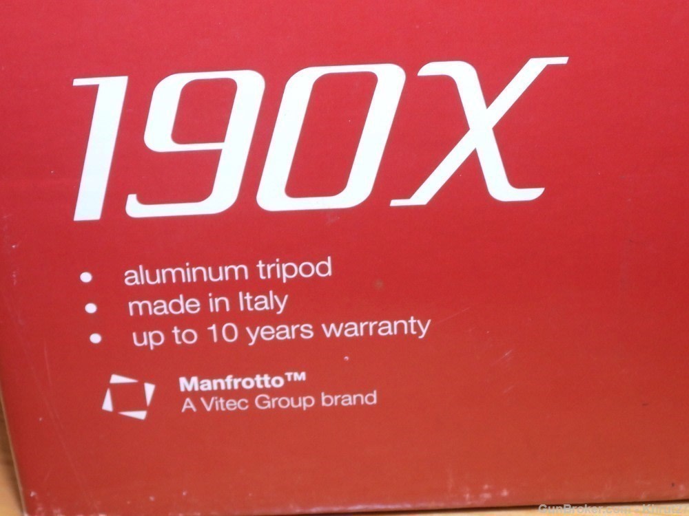Monfrotto Model 190X Tripod, with a 391RC2 mounting head-img-1