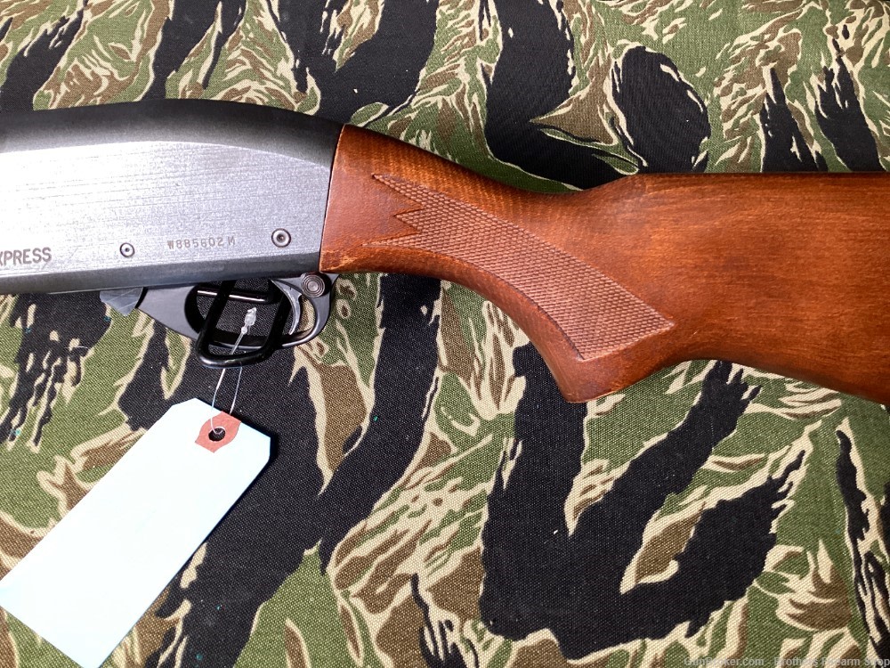 Remington 870 express 12GA 3" Pump action Shotgun-img-9