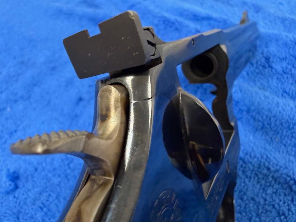 Pre-owned Taurus 669 .357 Magnum Revolver Blued with Wood Grips Nice-img-7