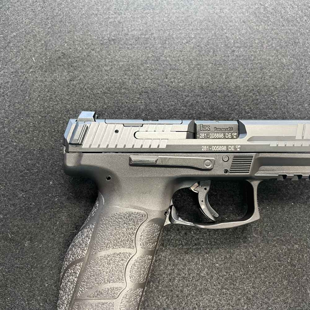 Heckler & Koch VP9F OR 9MM 4.5’’BRL Used W/Box & Extras! -img-11