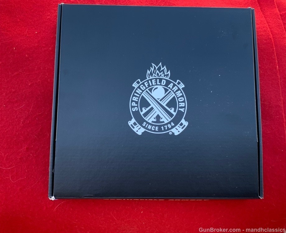 LNIB Springfield Armory Echelon, 4.5" bbl, blued-img-0