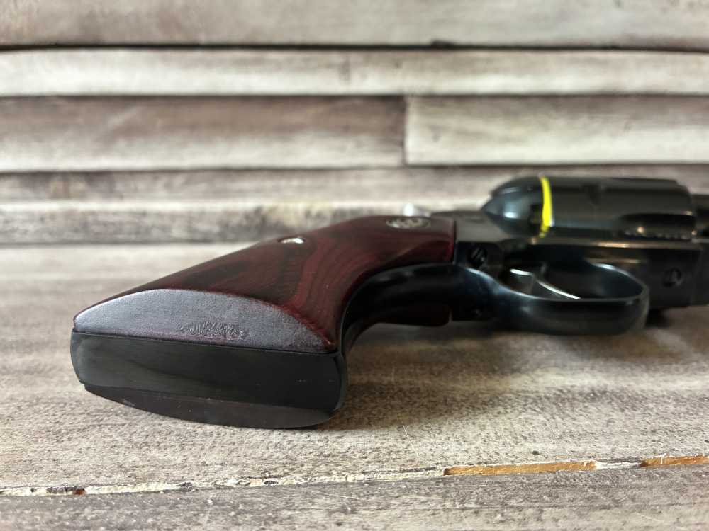 NIB RUGER NEW VAQUERO 45 COLT 5.5" 6-RD REVOLVER IN STOCK READY TO SHIP-img-16