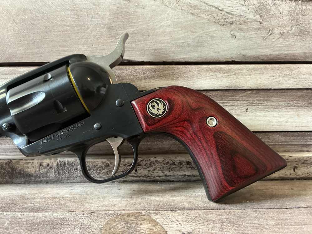 NIB RUGER NEW VAQUERO 45 COLT 5.5" 6-RD REVOLVER IN STOCK READY TO SHIP-img-10