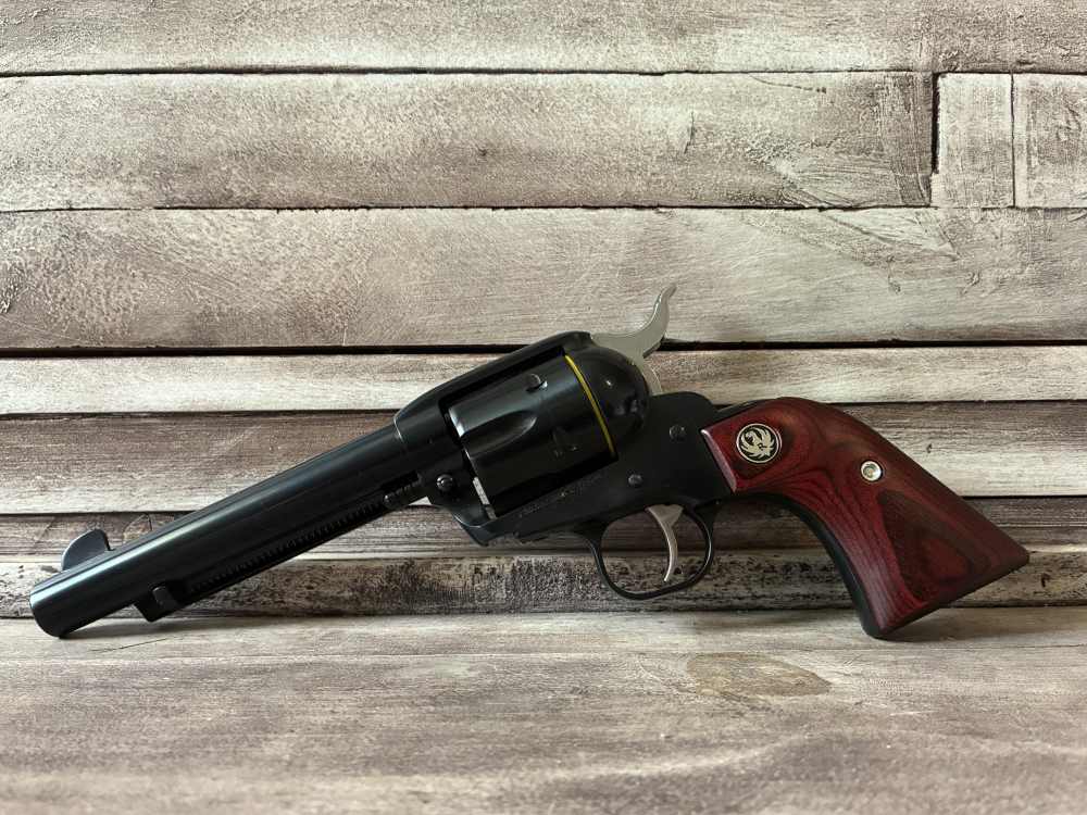 NIB RUGER NEW VAQUERO 45 COLT 5.5" 6-RD REVOLVER IN STOCK READY TO SHIP-img-9
