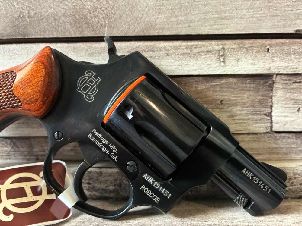 NIB Heritage MFG ROSCOE 38SPL BL/WD/PEARL 2" TALO Exclusive-img-5