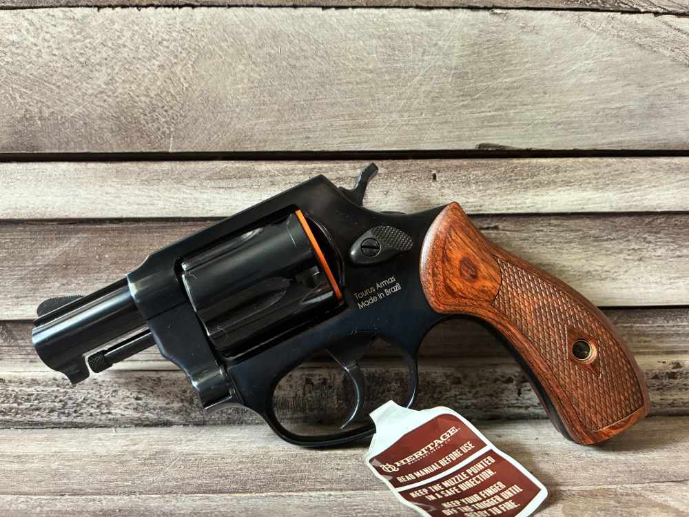 NIB HERITAGE ROSCOE 38SPL 2" FIXED BLACK WOOD In stock and ready to ship-img-8