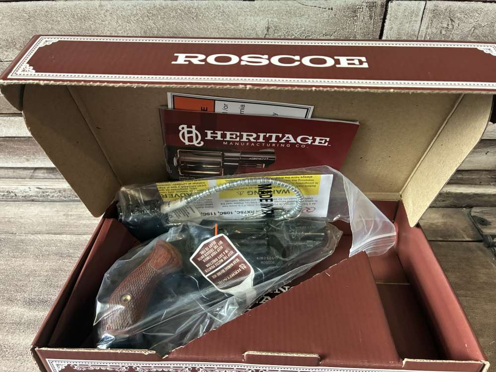 NIB HERITAGE ROSCOE 38SPL 2" FIXED BLACK WOOD In stock and ready to ship-img-2