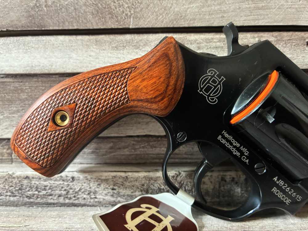 NIB HERITAGE ROSCOE 38SPL 2" FIXED BLACK WOOD In stock and ready to ship-img-4