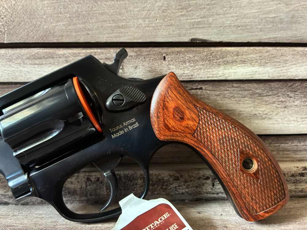 NIB HERITAGE ROSCOE 38SPL 2" FIXED BLACK WOOD In stock and ready to ship-img-9