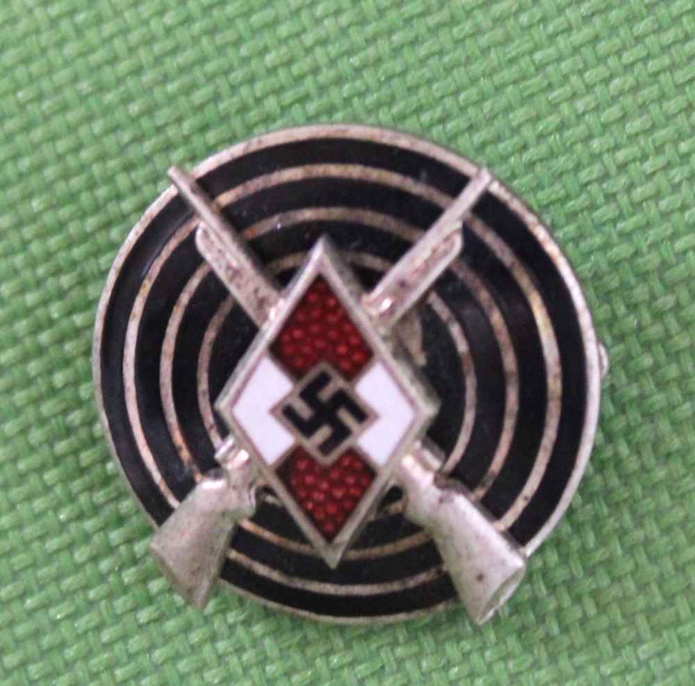 German WWII Deutsches Youth HJ Related Marksman Shooting Badge WW-img-0