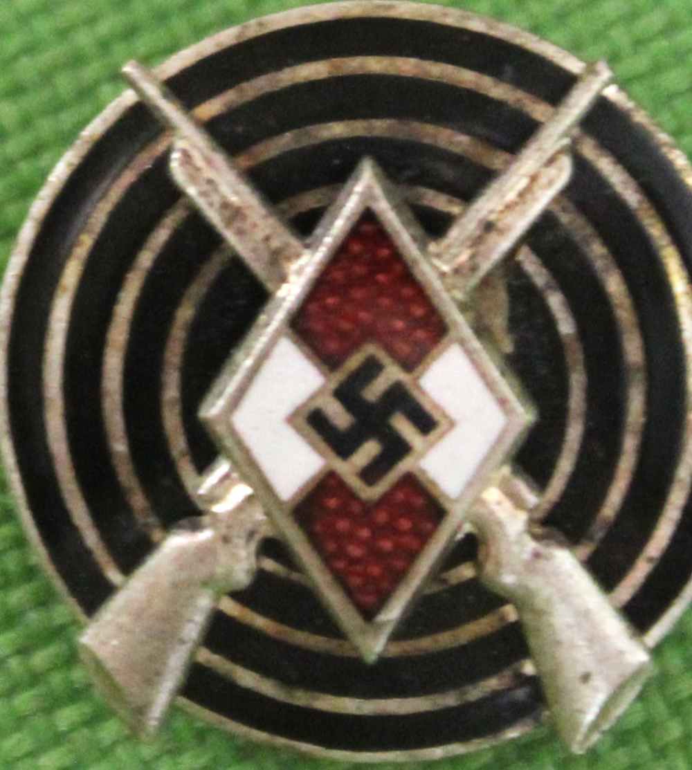 German WWII Deutsches Youth HJ Related Marksman Shooting Badge WW-img-1