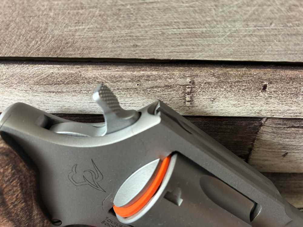 NIB Taurus TAURUS 856 38SPL 2" FS 6-SH STAINLESS WALNUT IN STOCK-img-5