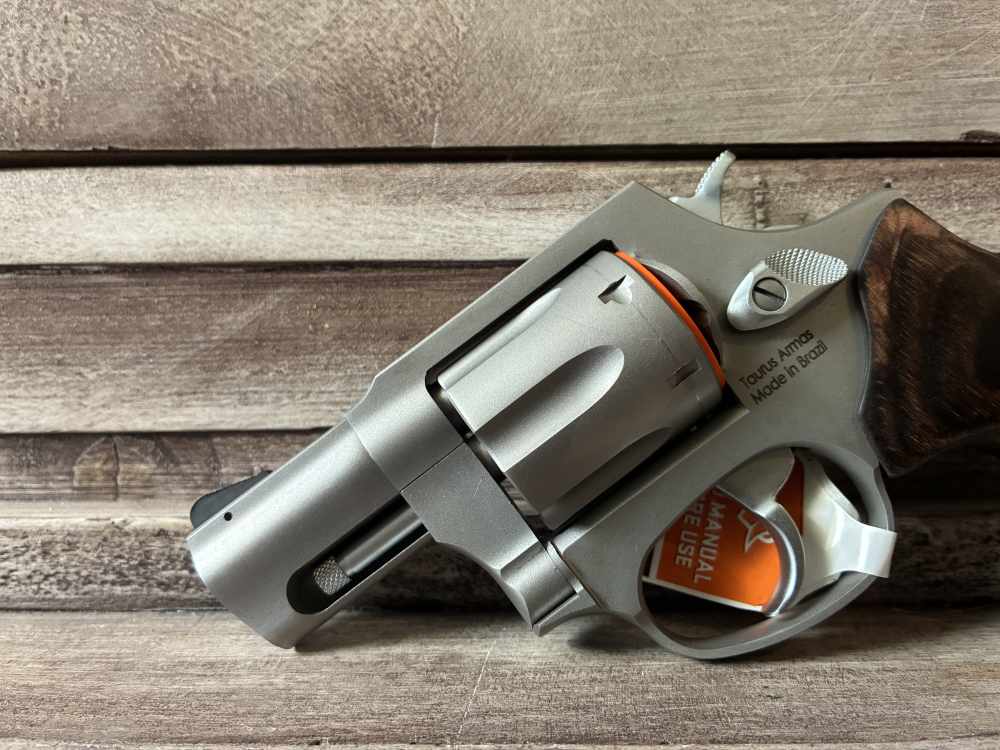 NIB Taurus TAURUS 856 38SPL 2" FS 6-SH STAINLESS WALNUT IN STOCK-img-9